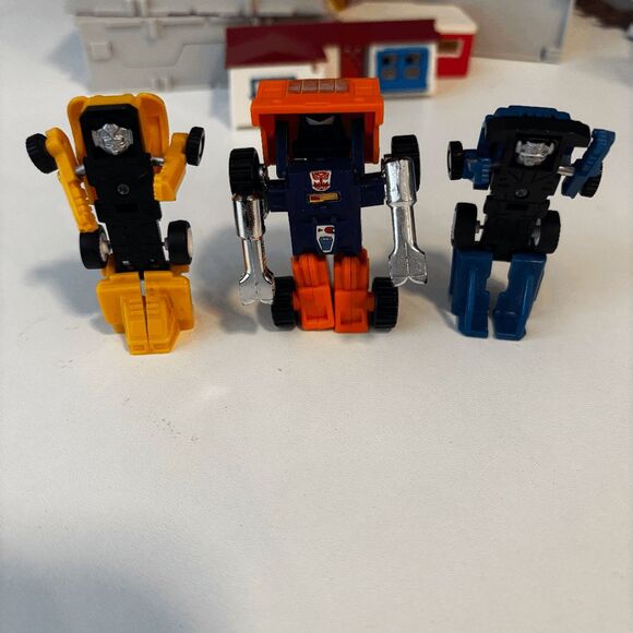 Huffer G1 Dunnuggy Yellow Transformer Minispy Mini Spy Jeep All Takara Tagged - Picture 4 of 5